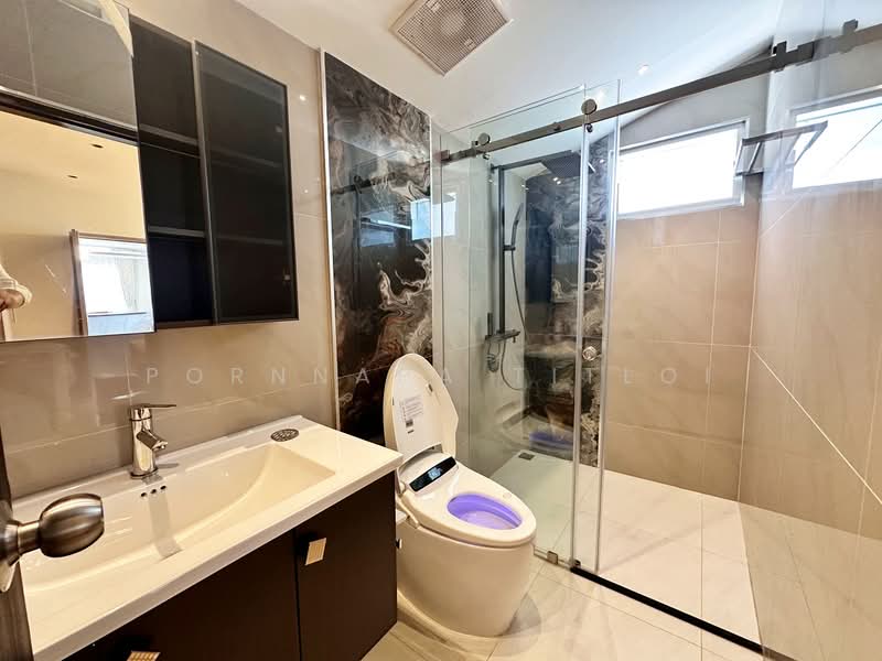 For sale villa at East Pattaya, Chon Buri (Pattaya), Na Kloe, Bang Lamung (Pattaya), Chon Buri (Pattaya), 5 Bedrooms, 300 sqm, Villa For Sale, by Pornnapa Titloi, 500229826 - DDproperty.com