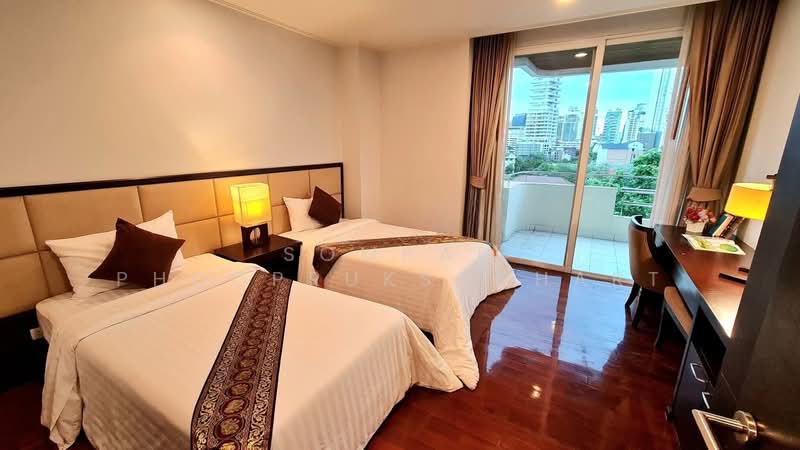 Piyathip Place, Bangkok, 24 Soi Prommitr, Khlong Tan Nua, Watthana, Bangkok, 2 Bedrooms, 160 sqm, Apartment For Rent, by Somrad Phoopruksachart, 500229838 - DDproperty.com