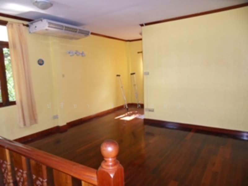 Old Wood Style house 3 bedroom with shady tree around BTS Ari, Bangkok, Phaholyothin, Samsen Nai, Phaya Thai, Bangkok, 3 Bedrooms, 200 sqm, Single Detached House For Rent, by ปรีชา จิตต์สมนึก, 500229842 - DDproperty.com