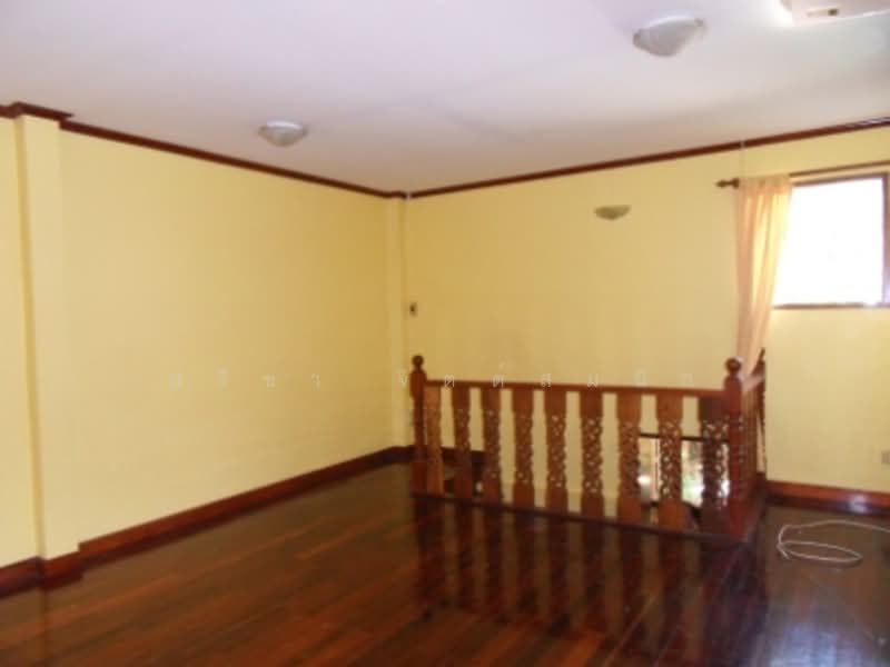 บ้านเก่า 3 ห้องนอนสำหรับพักอาศัยย่านอารีย์, กรุงเทพ, Phaholyothin, สามเสนใน, พญาไท, กรุงเทพ, 200 ตร.ม., บ้านเดี่ยว ให้เช่า, โดย ปรีชา จิตต์สมนึก, 500229842 - DDproperty.com