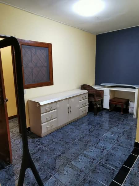บ้านเก่า 3 ห้องนอนสำหรับพักอาศัยย่านอารีย์, กรุงเทพ, Phaholyothin, สามเสนใน, พญาไท, กรุงเทพ, 200 ตร.ม., บ้านเดี่ยว ให้เช่า, โดย ปรีชา จิตต์สมนึก, 500229842 - DDproperty.com