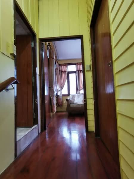 Old Wood Style house 3 bedroom with shady tree around BTS Ari, Bangkok, Phaholyothin, Samsen Nai, Phaya Thai, Bangkok, 3 Bedrooms, 200 sqm, Single Detached House For Rent, by ปรีชา จิตต์สมนึก, 500229842 - DDproperty.com