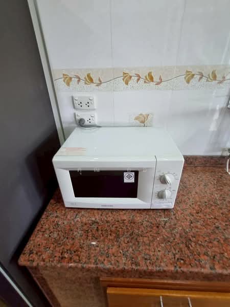 For Rent - Rumboon Phahonyothin 1( Soi Lue Cha(, Bangkok