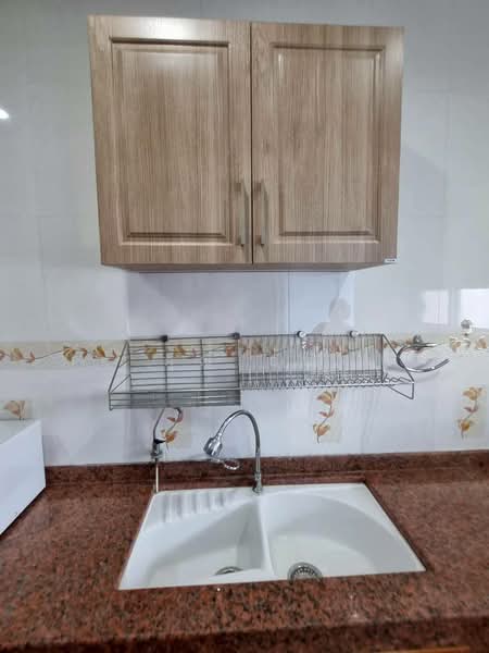 For Rent - Rumboon Phahonyothin 1( Soi Lue Cha(, Bangkok