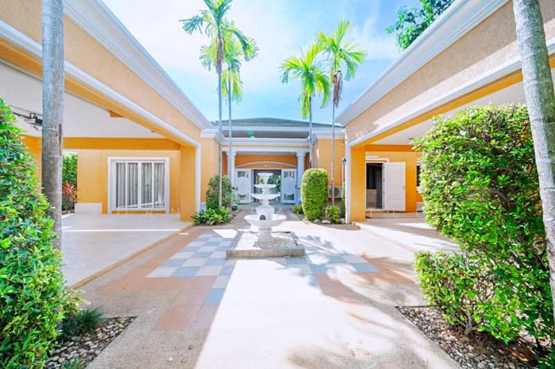 Siam Royal View, Chon Buri (Pattaya), Nong Pru, Bang Lamung (Pattaya), Chon Buri (Pattaya), 4 Bedrooms, 450 sqm, Villa For Sale, by Pornnapa Titloi, 500229856 - DDproperty.com