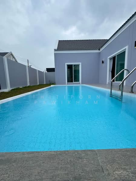 For Sale - 4-BR Villa, Chon Buri (Pattaya)