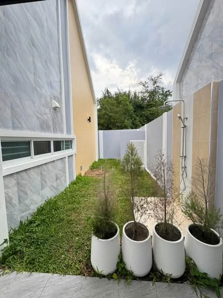 For Sale - 4-BR Villa, Chon Buri (Pattaya)