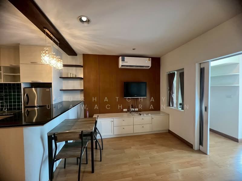 St Louis Grand Terrace, Bangkok, Soi Sathon 11 S Sathon Rd, Yan Nawa, Sathon, Bangkok, 1 Bedroom, 47 sqm, Condo For Rent, by Suchatchaya Supawachiranant, 500229916 - DDproperty.com