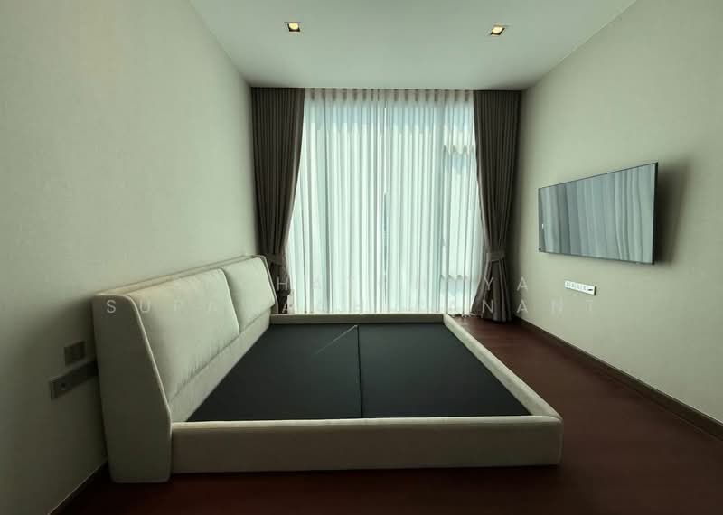 Q1 Sukhumvit, Bangkok, 1 Sukhumvit Road, Khlong Toei, Khlong Toei, Bangkok, 2 Bedrooms, 108 sqm, Condo For Rent, by Suchatchaya Supawachiranant, 500229956 - DDproperty.com