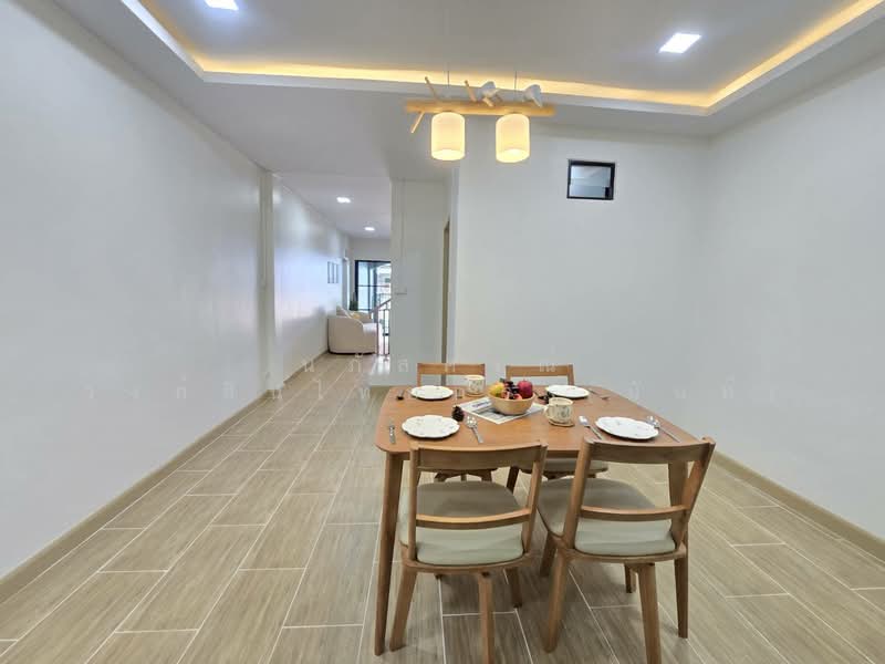 หมู่บ้านพีรวัส ซอยเพิ่มสิน 56 แขวงสายไหม เขตสายไหม, กรุงเทพ, เพิ่มสิน56, สายไหม, สายไหม, กรุงเทพ, 80 ตร.ม., ทาวน์เฮ้าส์ ขาย, โดย นภัสศรณ์ วงศ์สินไทยกร (นันท์), 500229965 - DDproperty.com