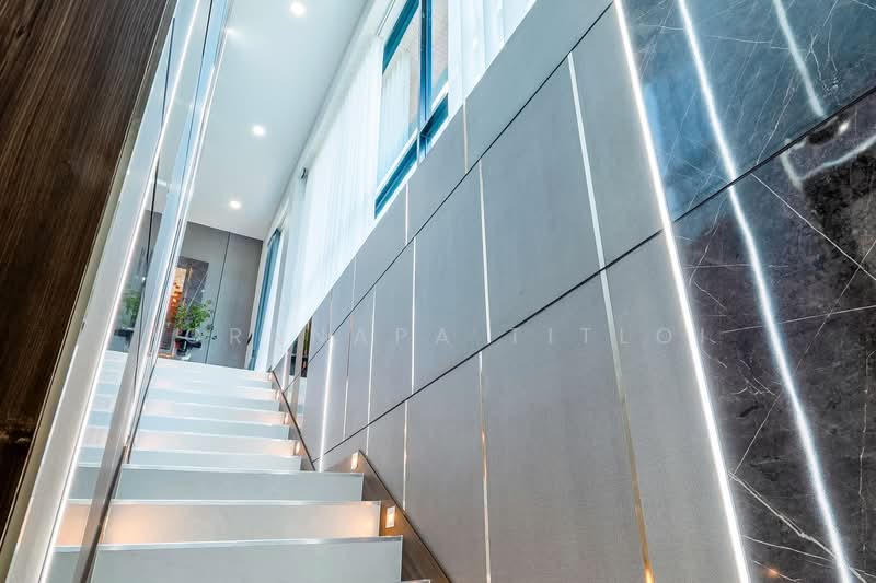 Luxury 5-Bedroom Villa near Mabprachan Lake, Pattaya, Chon Buri (Pattaya), Poong, Bang Lamung (Pattaya), Chon Buri (Pattaya), 5 Bedrooms, 850 sqm, Villa For Sale, by Pornnapa Titloi, 500230001 - DDproperty.com