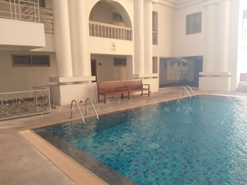 Royal Castle Sukhumvit, Bangkok, 30 Soi Sukhumvit 39, Khlongtoei Nua, Watthana, Bangkok, 3 Bedrooms, 173 sqm, Condo For Rent, by Suchatchaya Supawachiranant, 500230033 - DDproperty.com