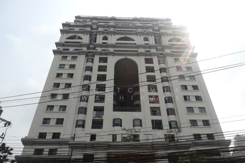 Royal Castle Sukhumvit, Bangkok, 30 Soi Sukhumvit 39, Khlongtoei Nua, Watthana, Bangkok, 3 Bedrooms, 173 sqm, Condo For Rent, by Suchatchaya Supawachiranant, 500230033 - DDproperty.com