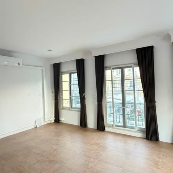 For Rent - Urban Sathorn, Bangkok