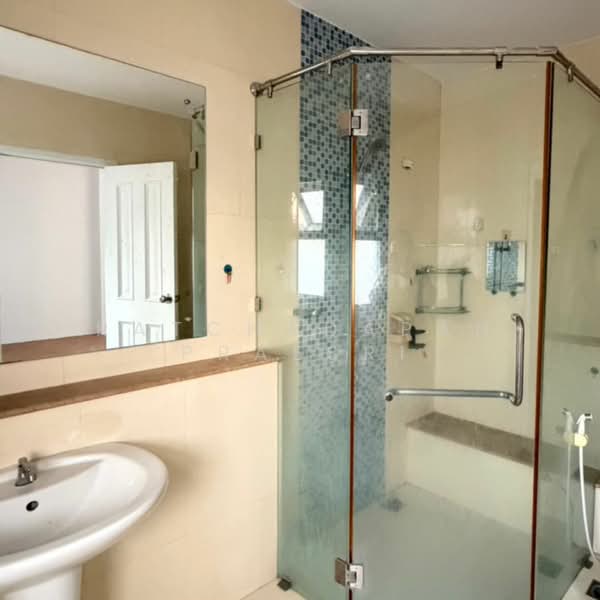 For Rent - Urban Sathorn, Bangkok