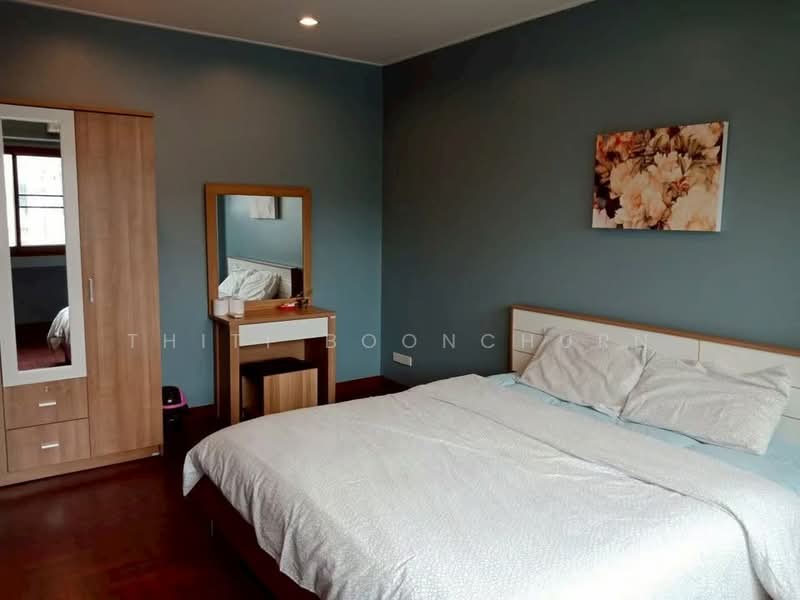 Townhouse, 5 Bed, Ekkamai Road, Bangkok, Khlong Tan Nua, Watthana, Bangkok, 5 Bedrooms, 300 sqm, Townhouse For Rent, by Thiti Boonchurn, 500230100 - DDproperty.com