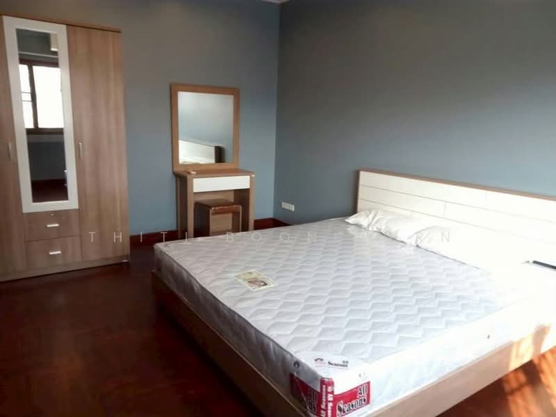 Townhouse, 5 Bed, Ekkamai Road, Bangkok, Khlong Tan Nua, Watthana, Bangkok, 5 Bedrooms, 300 sqm, Townhouse For Rent, by Thiti Boonchurn, 500230100 - DDproperty.com