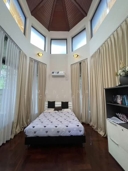 Paradise Villa 1 & 2, Chon Buri (Pattaya), Nong Pru, Bang Lamung (Pattaya), Chon Buri (Pattaya), 5 Bedrooms, 800 sqm, Villa For Rent, by Mantana Techapahaphong, 500230135 - DDproperty.com
