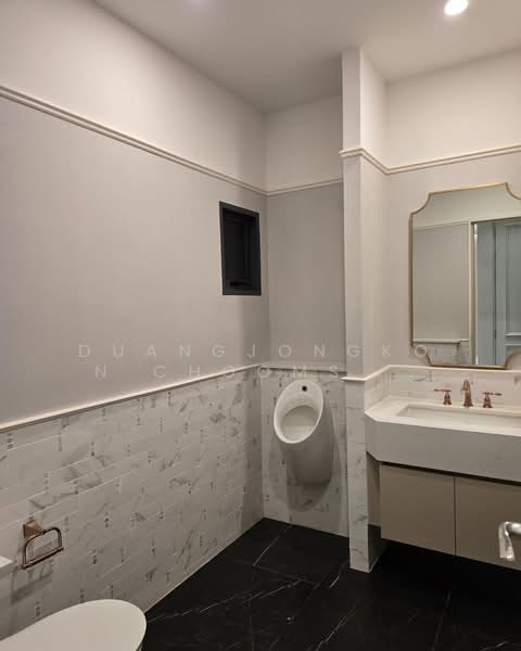 Narasiri Krungthep Kreetha, Bangkok, 69 Soi Pracha Ruamjai, Hua Mak, Bang Kapi, Bangkok, 4 Bedrooms, 554 sqm, Single Detached House For Sale, by Duangjongkon Choomsawasdi, 500230144 - DDproperty.com