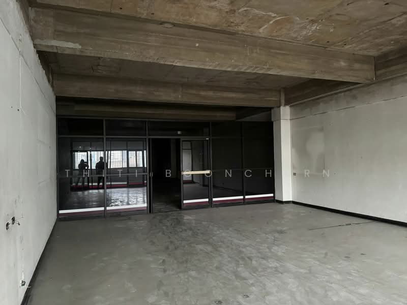 Office Building, 1400sqm, Suksawat Road, Samut Prakan, Pak Khlong Bang Pla Kot, Phra Samut Jadee, Samut Prakan, , 1,400 sqm, Office Space For Rent, by Thiti Boonchurn, 500230151 - DDproperty.com