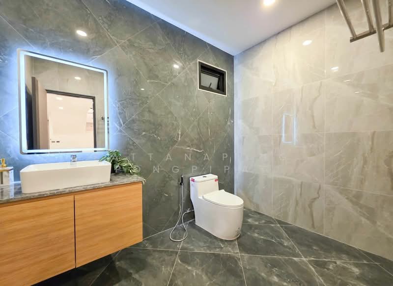 5-BR House, Chon Buri (Pattaya), Nong Pru, Bang Lamung (Pattaya), Chon Buri (Pattaya), 5 Bedrooms, 495 sqm, Single Detached House For Sale, by Pattanapong Pongpipat, 500230159 - DDproperty.com