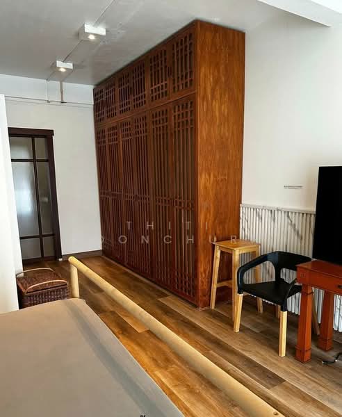 Townhouse, Sathorn, Near BTS Saint Louis, Bangkok, Yan Nawa, Sathon, Bangkok, 4 Bedrooms, 250 sqm, Townhouse For Rent, by Thiti Boonchurn, 500230161 - DDproperty.com