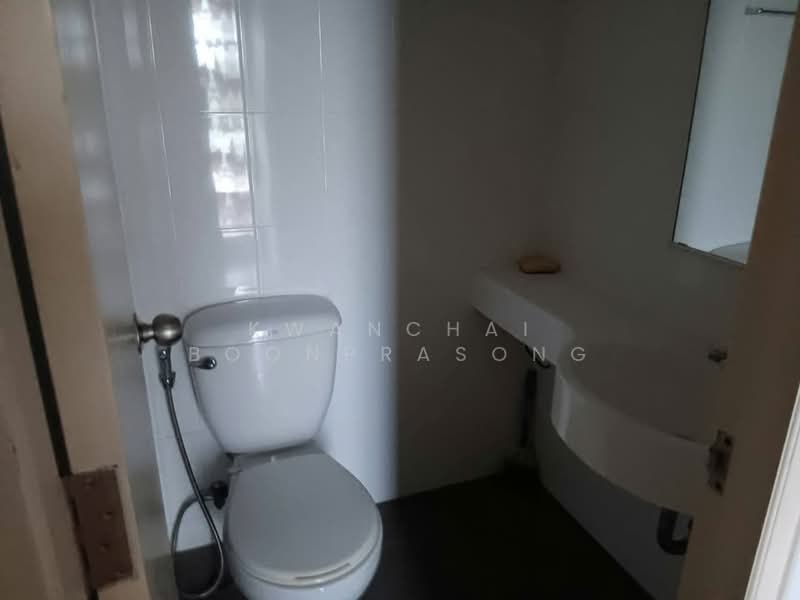 Lumpini Condo Town Nida-Serithai, Bangkok, 301 Seri Thai Road, Khlong Kum, Bueng Kum, Bangkok, 2 Bedrooms, 45 sqm, Condo For Sale, by Kwanchai Boonprasong, 500230200 - DDproperty.com