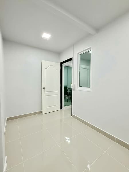 บ้านสวย ทำเลดี ใจกลาง เมืองนนทบุรี หมู่บ้านเฉลิมรัชดา บางศรีเมือง, Nonthaburi, บางศรีเมือง, Bang Sri Muang, Muang Nonthaburi, Nonthaburi, 3 Bedrooms, 100 sqm, Townhouse For Sale, by บุษบากร (เจี๊ยบ), 500230210 - DDproperty.com