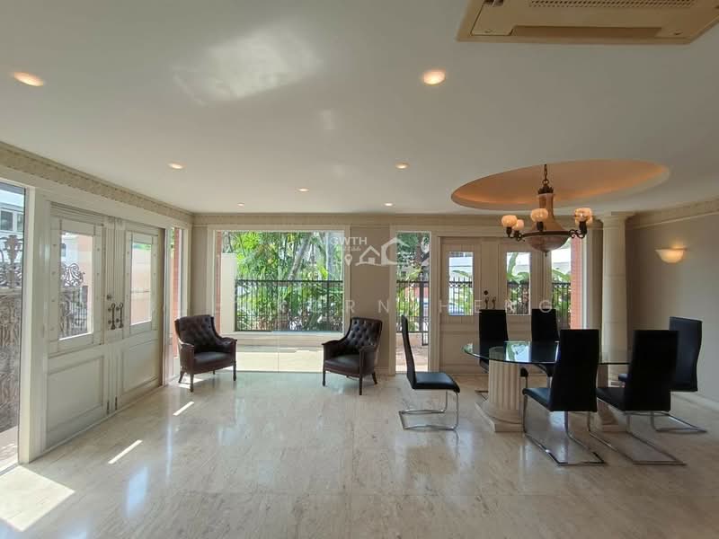 3 Bedrooms, Pool Villa for rent - Ekkamai BTS, Bangkok, Sukhumvit 63, Phra Kanong Nua, Watthana, Bangkok, 3 Bedrooms, 250 sqm, Villa For Rent, by Bulakorn Heng, 500230237 - DDproperty.com