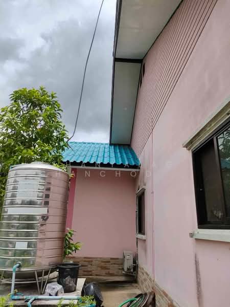 4-BR House, Chon Buri (Pattaya), Ban Soet, Phanat Nikhom, Chon Buri (Pattaya), 4 Bedrooms, 200 sqm, Single Detached House For Sale, by Thanyalag Chanchodtanakul, 500230274 - DDproperty.com