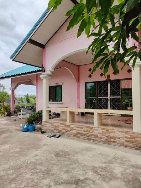 4-BR House, Chon Buri (Pattaya), Ban Soet, Phanat Nikhom, Chon Buri (Pattaya), 4 Bedrooms, 200 sqm, Single Detached House For Sale, by Thanyalag Chanchodtanakul, 500230274 - DDproperty.com