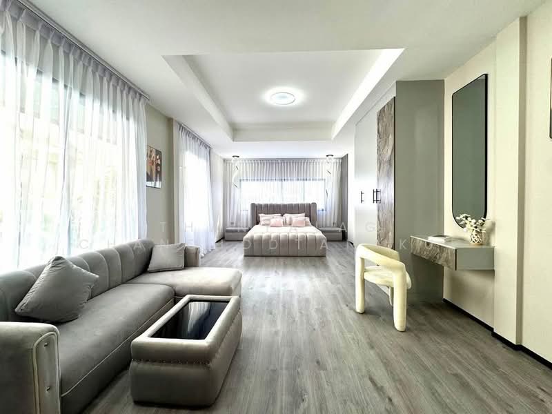 undefined, Chon Buri (Pattaya), Nong Pru, Bang Lamung (Pattaya), Chon Buri (Pattaya), 4 Bedrooms, 280 sqm, Single Detached House For Sale, by Thanyalag Chanchodtanakul, 500230276 - DDproperty.com