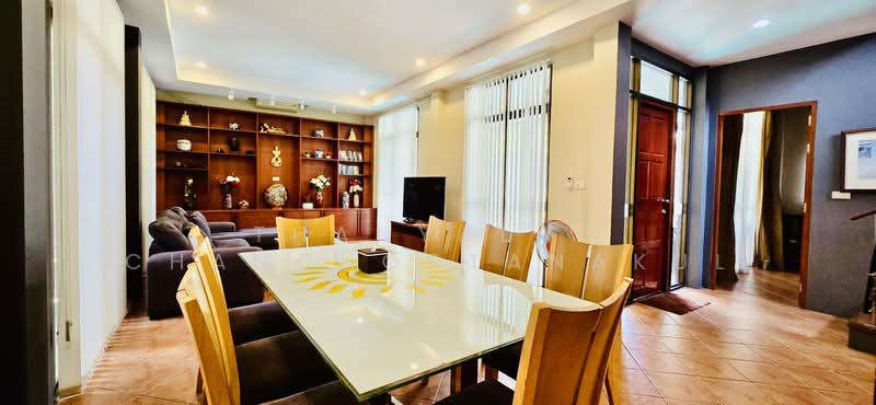 4-BR Villa, Chon Buri (Pattaya), Nong Pru, Bang Lamung (Pattaya), Chon Buri (Pattaya), 4 Bedrooms, 260 sqm, Villa For Sale, by Thanyalag Chanchodtanakul, 500230287 - DDproperty.com