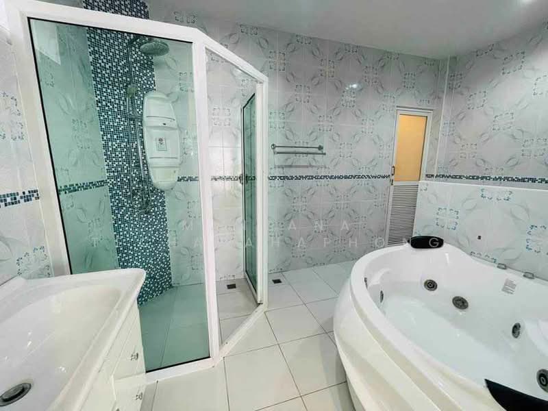 2-BR House, Chon Buri (Pattaya), Nong Pru, Bang Lamung (Pattaya), Chon Buri (Pattaya), 2 Bedrooms, 93 sqm, Single Detached House For Rent, by Mantana Techapahaphong, 500230296 - DDproperty.com