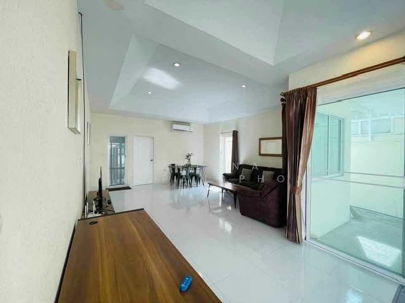 2-BR House, Chon Buri (Pattaya), Nong Pru, Bang Lamung (Pattaya), Chon Buri (Pattaya), 2 Bedrooms, 93 sqm, Single Detached House For Rent, by Mantana Techapahaphong, 500230296 - DDproperty.com