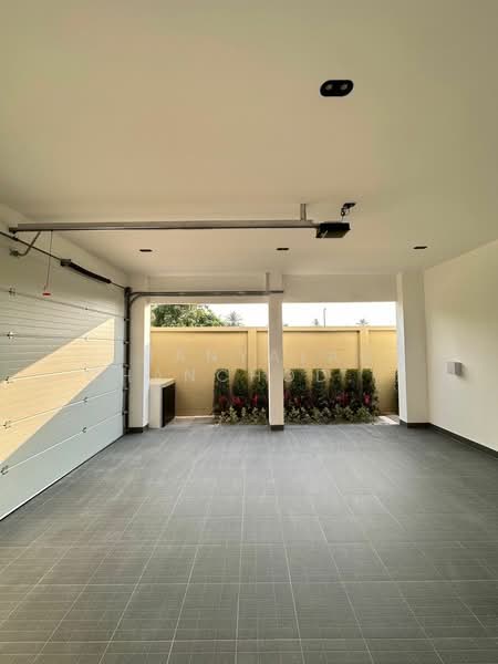 undefined, Chon Buri (Pattaya), Nong Pru, Bang Lamung (Pattaya), Chon Buri (Pattaya), 6 Bedrooms, 390 sqm, Villa For Sale, by Thanyalag Chanchodtanakul, 500230312 - DDproperty.com