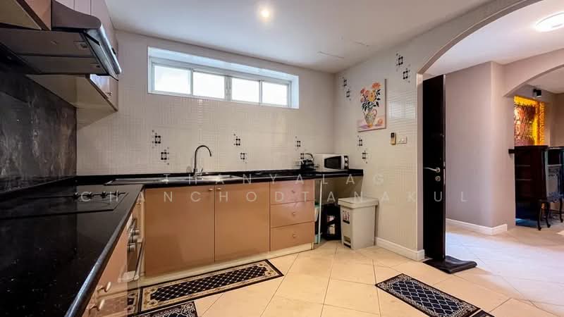 Executive Residence 4 : เอคเซคคิวทิฟ เรสซิเดนซ์ 4, ชลบุรี, 476 ถนนราชวรุณ, บางละมุง, บางละมุง, ชลบุรี, 212 ตร.ม., คอนโด ขาย, โดย Thanyalag Chanchodtanakul, 500230327 - DDproperty.com