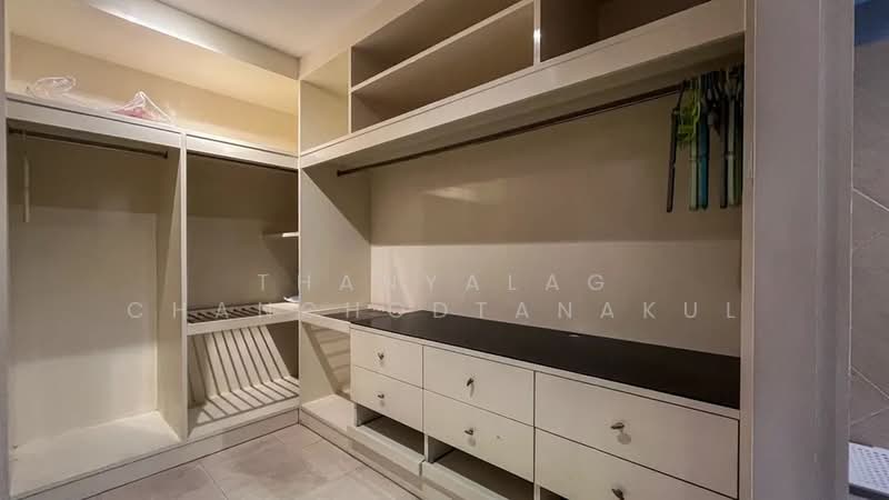 Executive Residence 4, Chon Buri (Pattaya), 476 Ratchawarun Road, Bang Lamung, Bang Lamung (Pattaya), Chon Buri (Pattaya), 3 Bedrooms, 212 sqm, Condo For Sale, by Thanyalag Chanchodtanakul, 500230327 - DDproperty.com