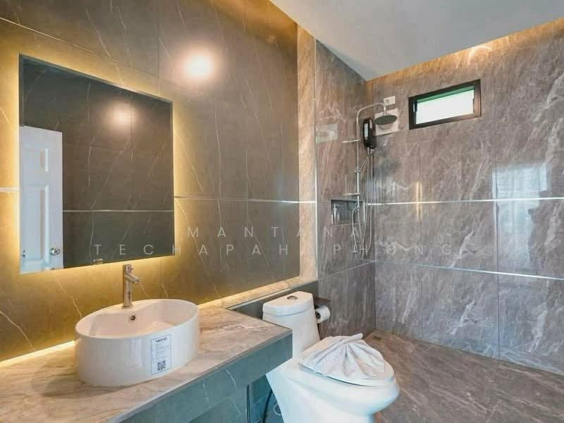 4-BR House, Chon Buri (Pattaya), Huai Yai, Bang Lamung (Pattaya), Chon Buri (Pattaya), 4 Bedrooms, 325 sqm, Single Detached House For Rent, by Mantana Techapahaphong, 500230336 - DDproperty.com