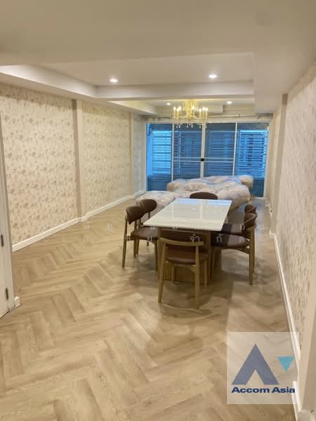 ให้เช่า - Home Office 3 Bedrooms Townhouse for Rent in Ploenchit, Bangkok near BTS National Stadium, กรุงเทพ