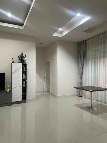 undefined, Chon Buri (Pattaya), Nong Pla Lai, Bang Lamung (Pattaya), Chon Buri (Pattaya), 3 Bedrooms, 240 sqm, Single Detached House For Sale, by Pattanapong Pongpipat, 500230346 - DDproperty.com