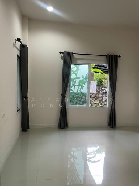 undefined, Chon Buri (Pattaya), Nong Pla Lai, Bang Lamung (Pattaya), Chon Buri (Pattaya), 3 Bedrooms, 240 sqm, Single Detached House For Sale, by Pattanapong Pongpipat, 500230346 - DDproperty.com