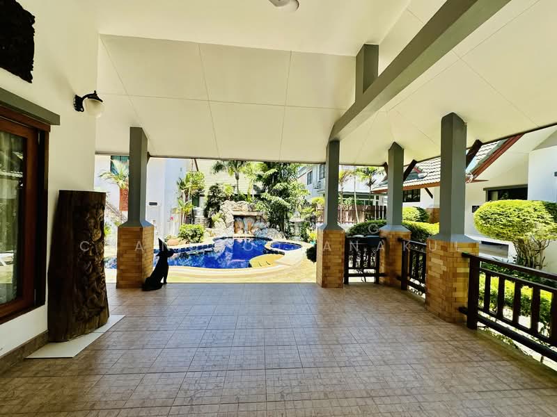 7-BR Villa, Chon Buri (Pattaya), Nong Pru, Bang Lamung (Pattaya), Chon Buri (Pattaya), 7 Bedrooms, 400 sqm, Villa For Sale, by Thanyalag Chanchodtanakul, 500230382 - DDproperty.com