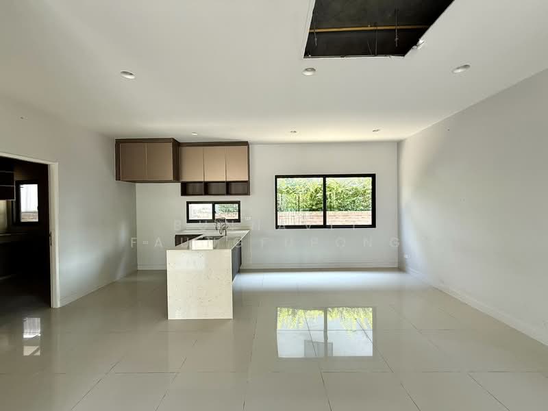 Setthasiri Wongwaen-Lamlukka, Pathum Thani, P.T.3004, Bung Kham Proi, Lam Luk Ka, Pathum Thani, 4 Bedrooms, 300 sqm, Single Detached House For Sale, by Bunnavit Faungfupong, 500230415 - DDproperty.com