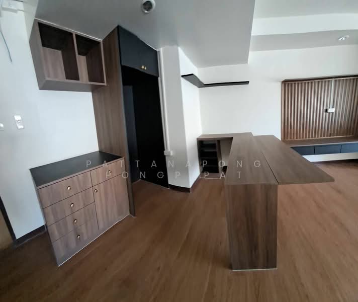 Pattaya Beach Condo : พัทยา บีช คอนโด, ชลบุรี, หนองปรือ, บางละมุง, ชลบุรี, 45 ตร.ม., คอนโด ขาย, โดย Pattanapong Pongpipat, 500230419 - DDproperty.com