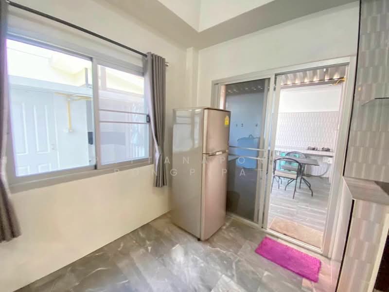 undefined, Chon Buri (Pattaya), Nong Pru, Bang Lamung (Pattaya), Chon Buri (Pattaya), 6 Bedrooms, 328 sqm, Villa For Rent, by Pattanapong Pongpipat, 500230422 - DDproperty.com