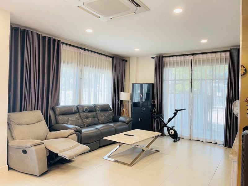 Patta Prime, Chon Buri (Pattaya), Bypass Road, Nong Pla Lai, Bang Lamung (Pattaya), Chon Buri (Pattaya), 3 Bedrooms, 988 sqm, Single Detached House For Sale, by Pattanapong Pongpipat, 500230438 - DDproperty.com