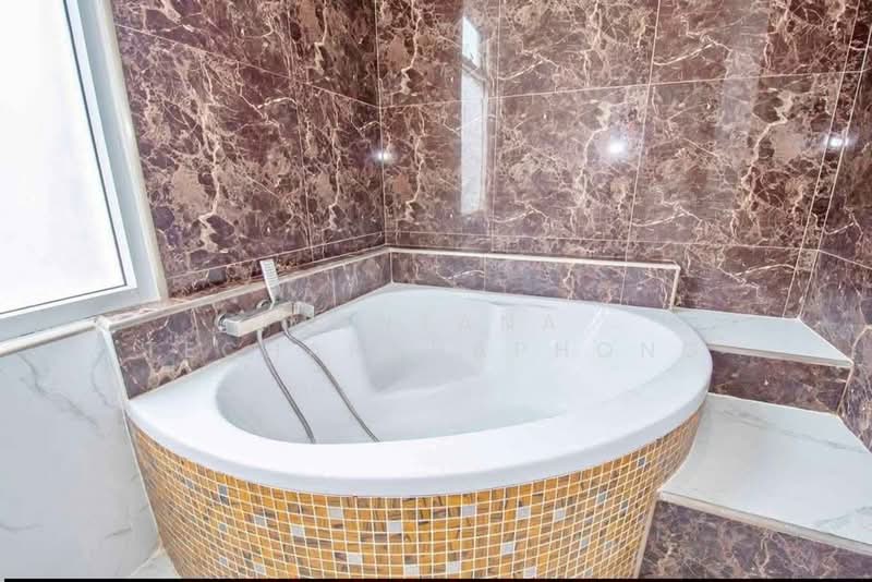 4-BR House, Chon Buri (Pattaya), Nong Pru, Bang Lamung (Pattaya), Chon Buri (Pattaya), 4 Bedrooms, 382 sqm, Single Detached House For Rent, by Mantana Techapahaphong, 500230449 - DDproperty.com