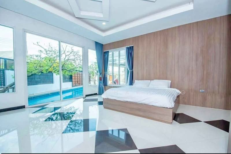 4-BR House, Chon Buri (Pattaya), Nong Pru, Bang Lamung (Pattaya), Chon Buri (Pattaya), 4 Bedrooms, 382 sqm, Single Detached House For Rent, by Mantana Techapahaphong, 500230449 - DDproperty.com
