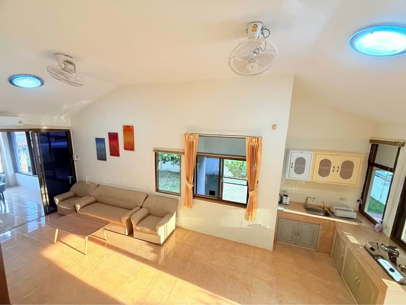 3-BR House, Chon Buri (Pattaya), Nong Pru, Bang Lamung (Pattaya), Chon Buri (Pattaya), 3 Bedrooms, 150 sqm, Single Detached House For Rent, by Mantana Techapahaphong, 500230473 - DDproperty.com